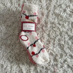 Rae Dunn Cozy Christmas Socks - 4 Pairs